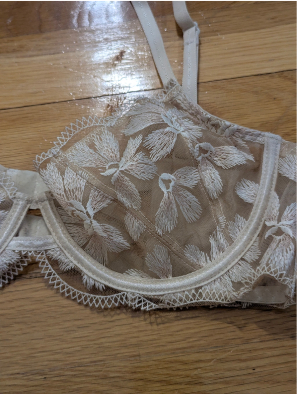 Free People Intimately Daniella Nude Floral Lace Bra 32C - Picture 6 of 7